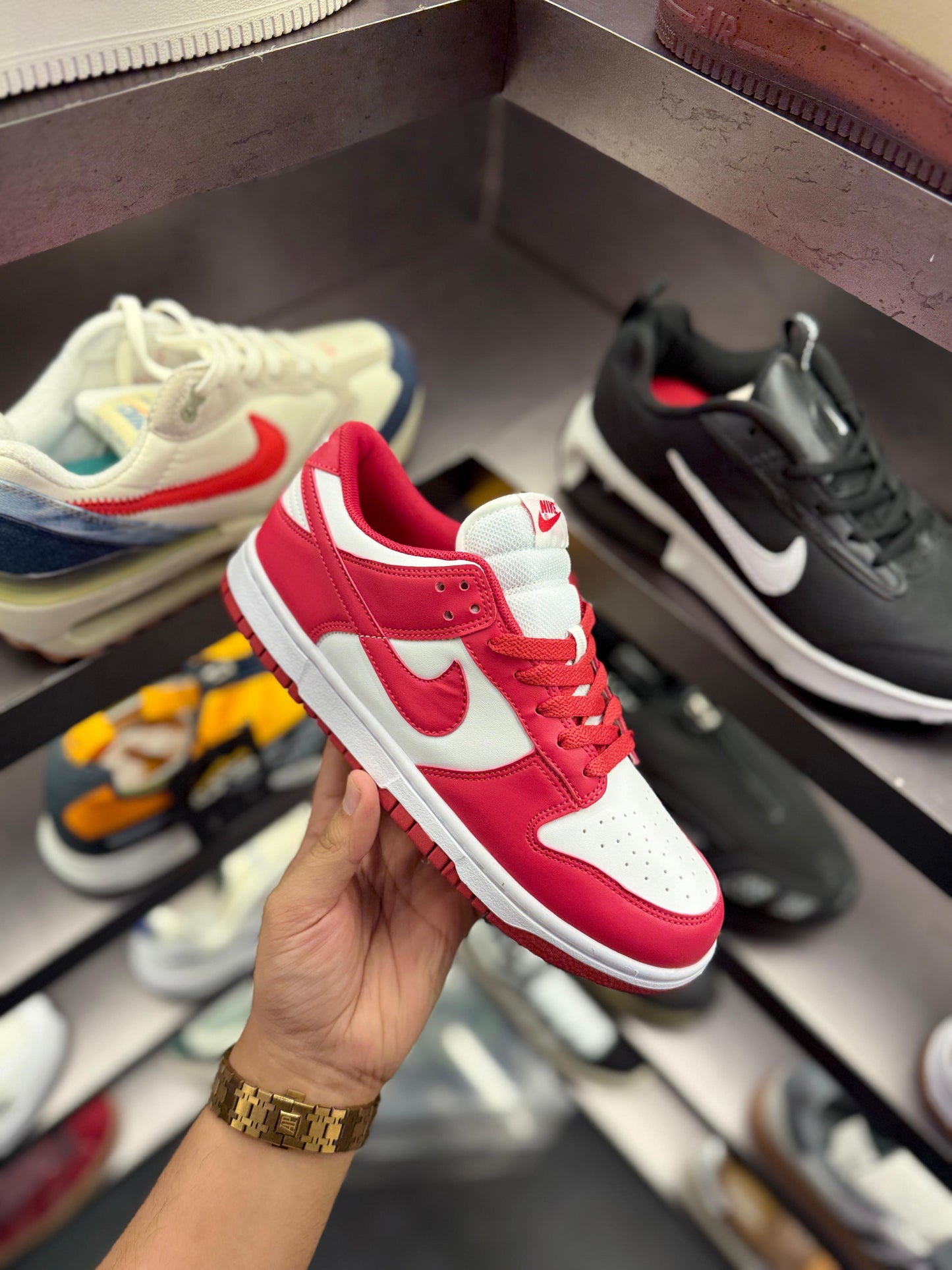 NIKE SB DUNK GYM RED