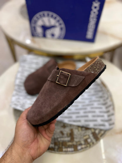 BIRKENSTOCK CLOGS BROWN