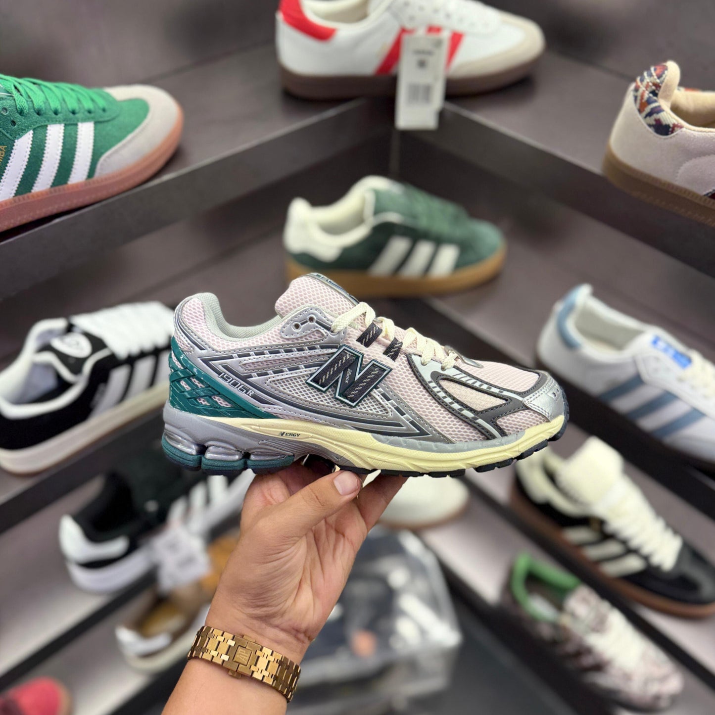 NEW BALANCE 1906 R RAY GREY GREEN