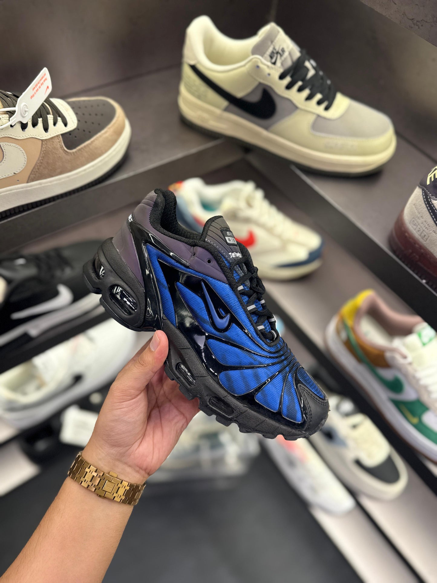 NIKE AIRMAX TAILWIND TN PLUS