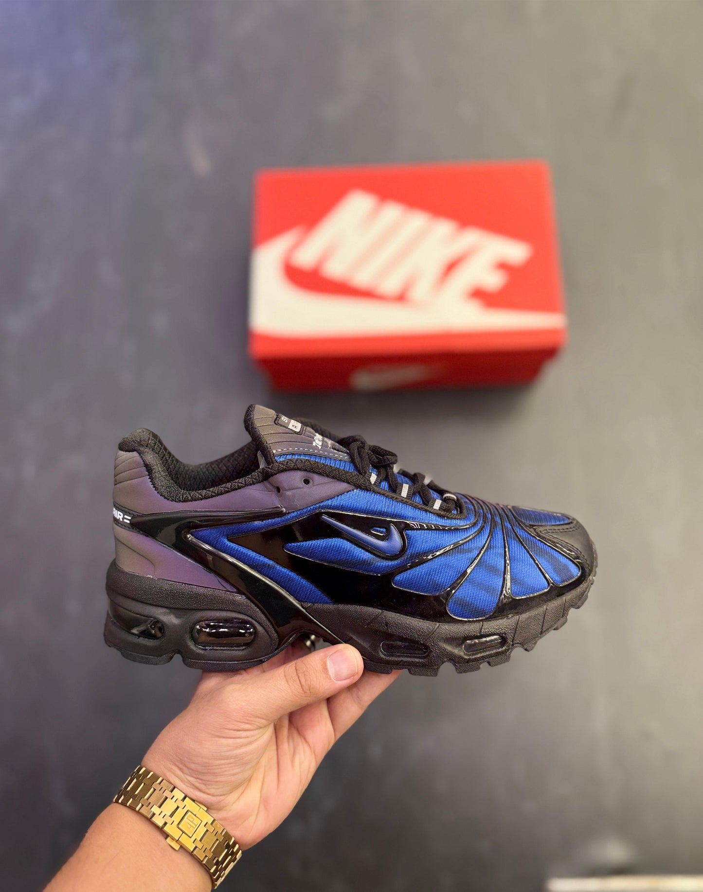 NIKE AIRMAX TAILWIND TN PLUS