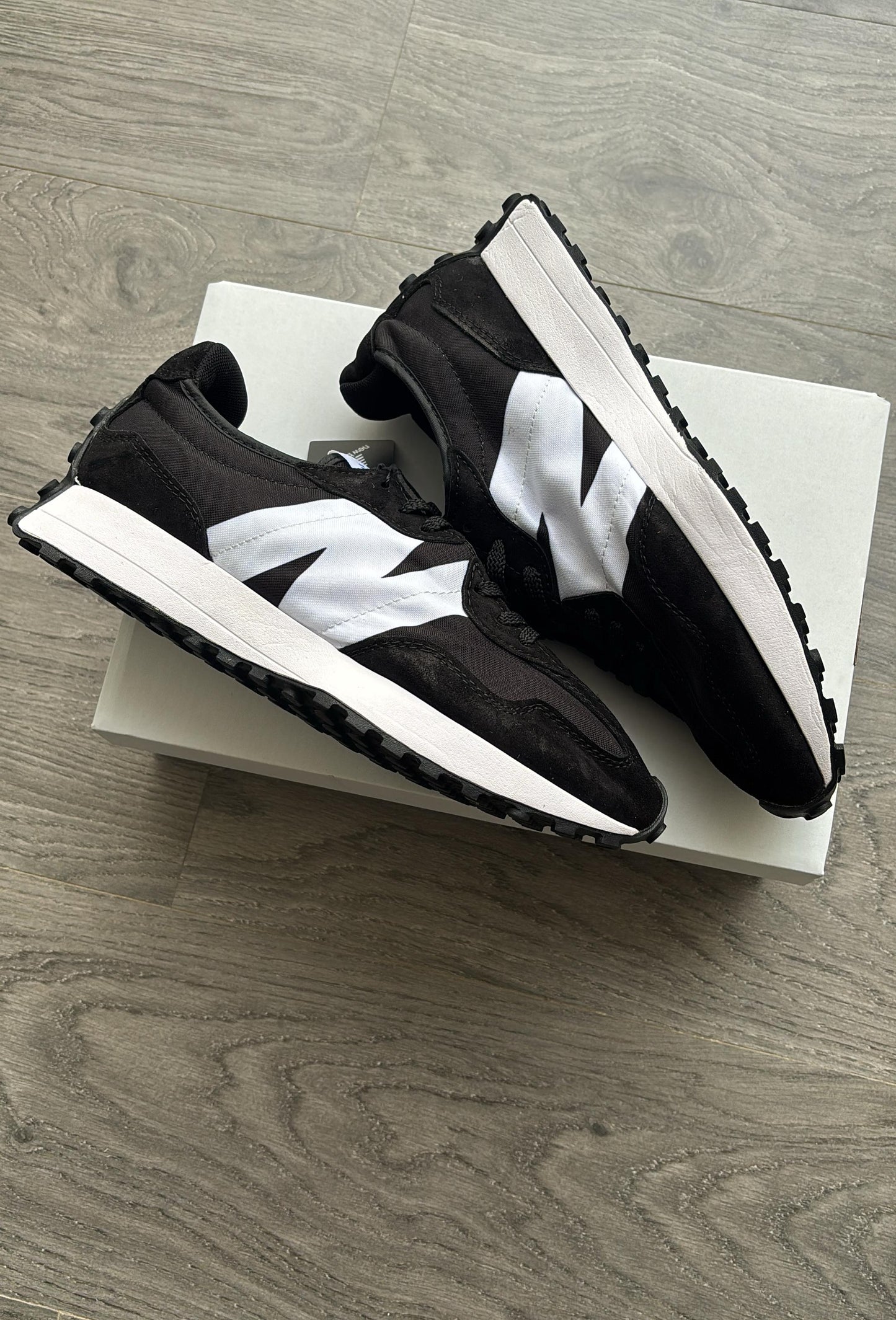 NEW BALANCE 327